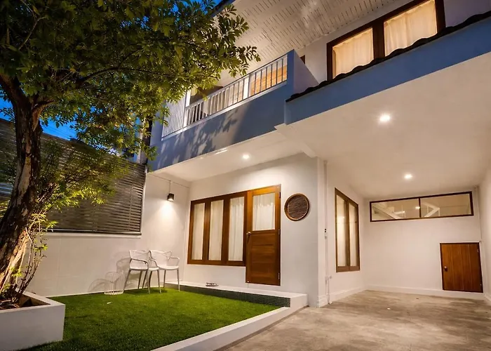 3bedroom Japanese Townhouse Near Ekkamai Bts